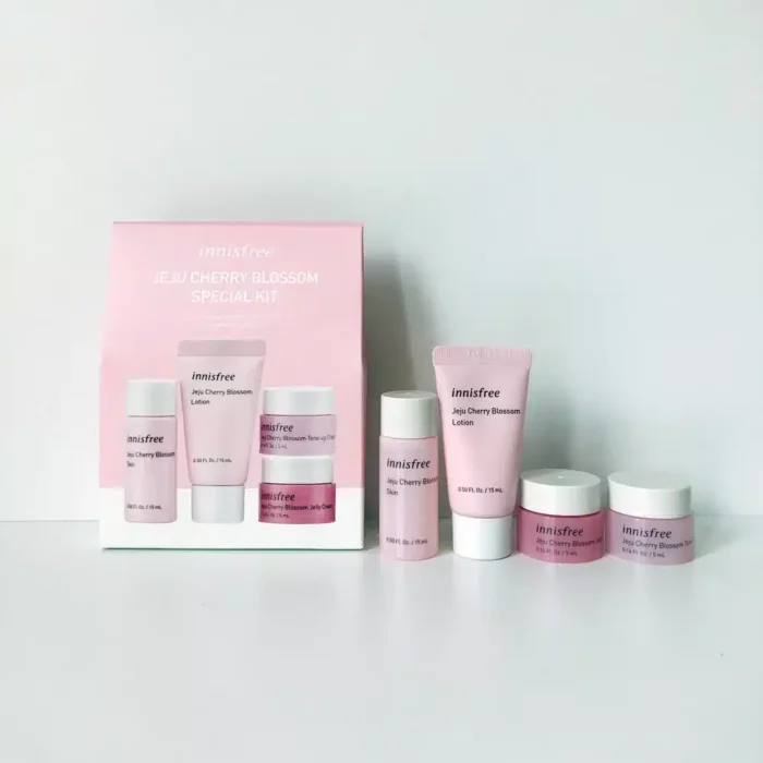 INNISFREE Jeju Cherry Blossom Special Kit