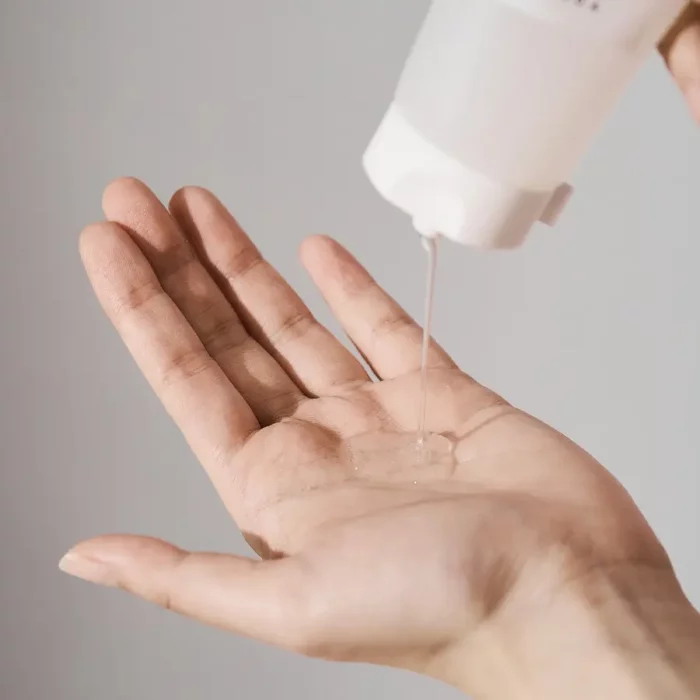 SKIN1004 Madagascar Centella Tone Brightening Cleansing Gel Foam